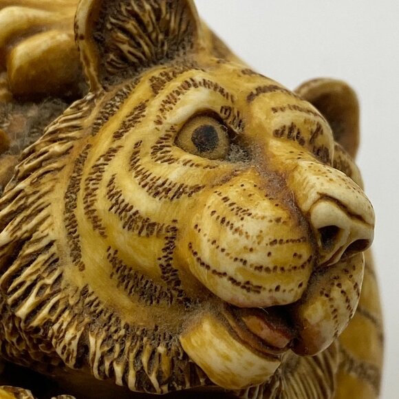 Harmony Kingdom Of the Same Stripe tiger trinket box jar England - Picture 12 of 12